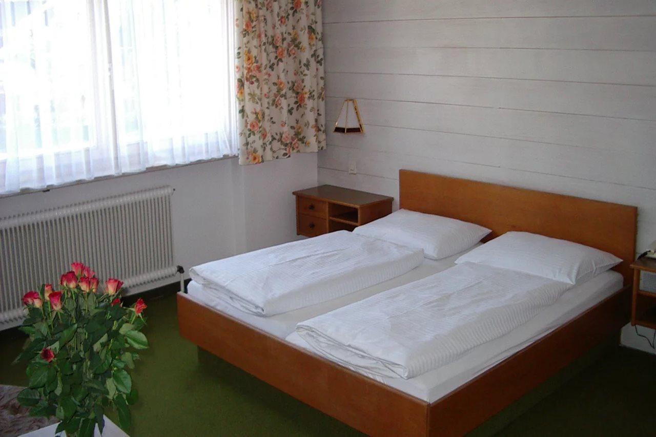 Pension Bergheil Kaprun Exteriör bild
