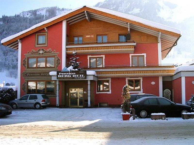 Pension Bergheil Kaprun Exteriör bild